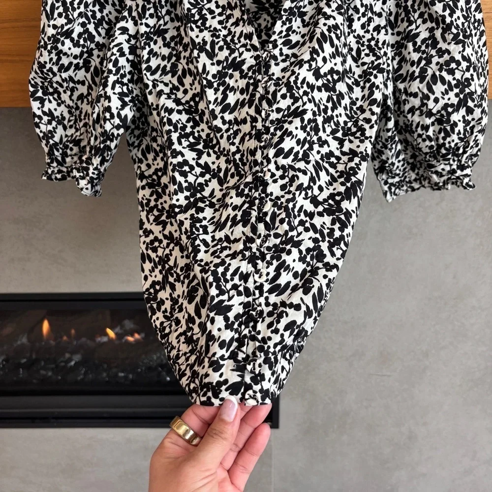 Madewell Ruffled Button-Front Top in Floral, Size S